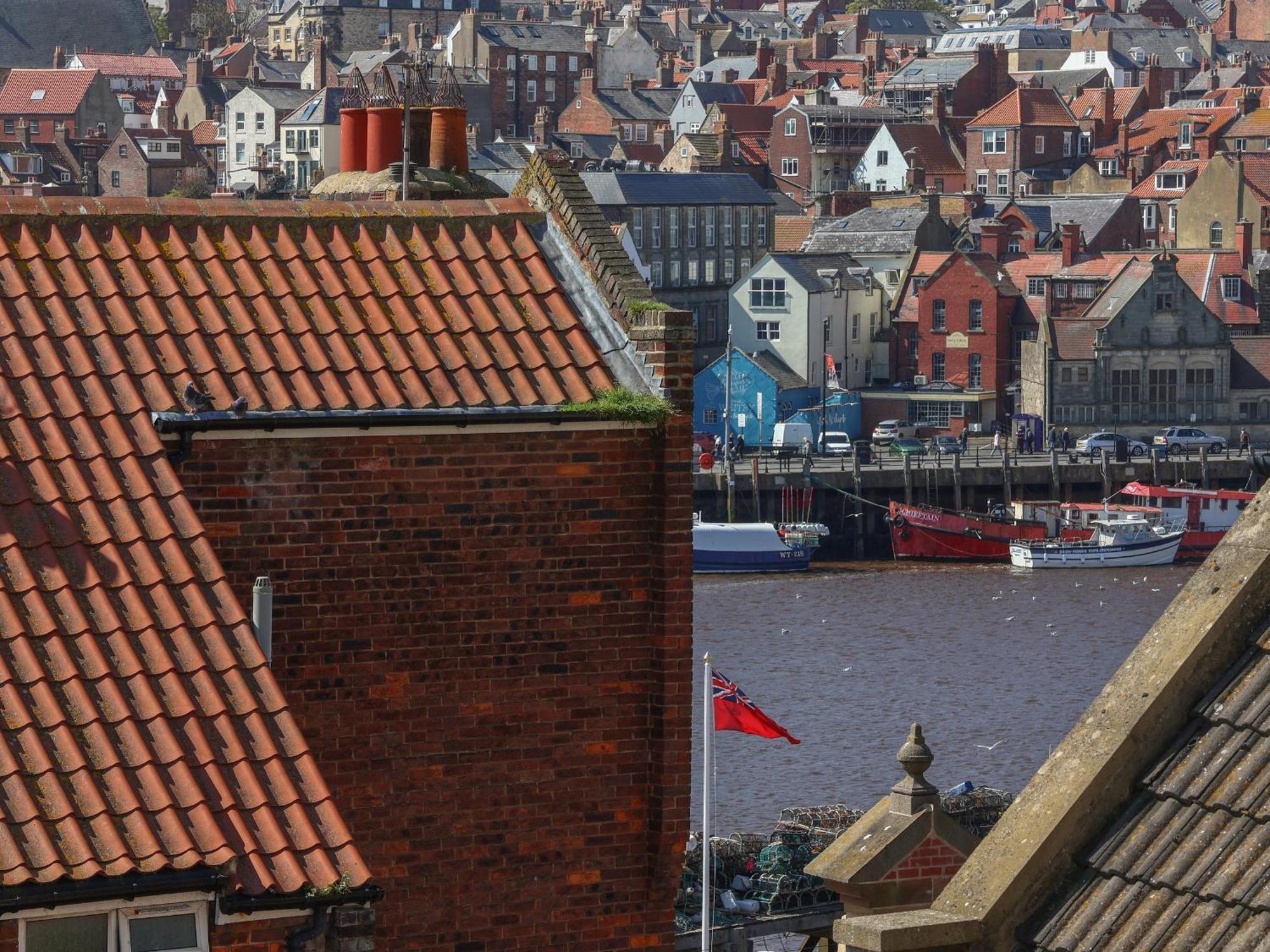 Wobble Pops Villa Whitby Bagian luar foto